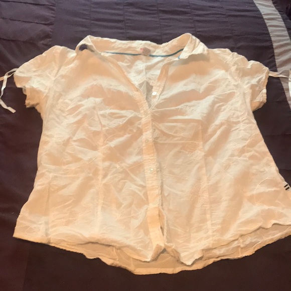 Izod Tops - Like new IZOD embroidered shirt